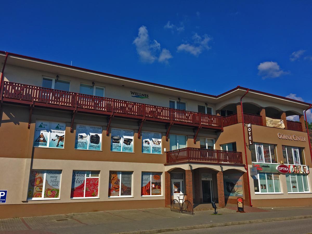 Motel Goerfoel Velky Meder Exterior foto